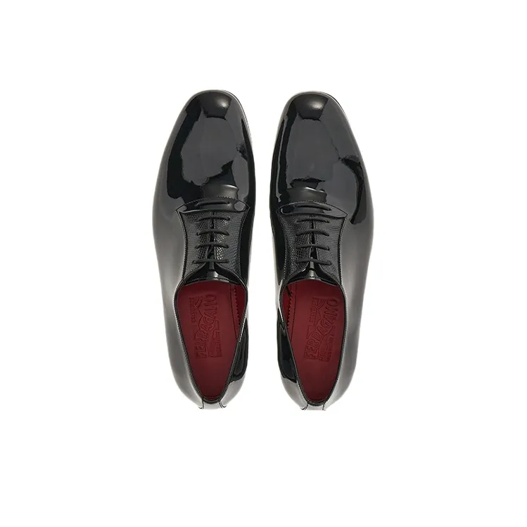 FERRAGAMO Logo-plaque Leather Loafers-3
