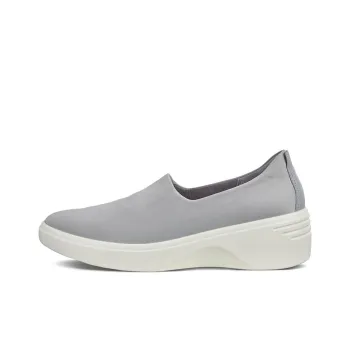 Ecco Soft 7 Low Top Skateboard Shoes Women's Gray