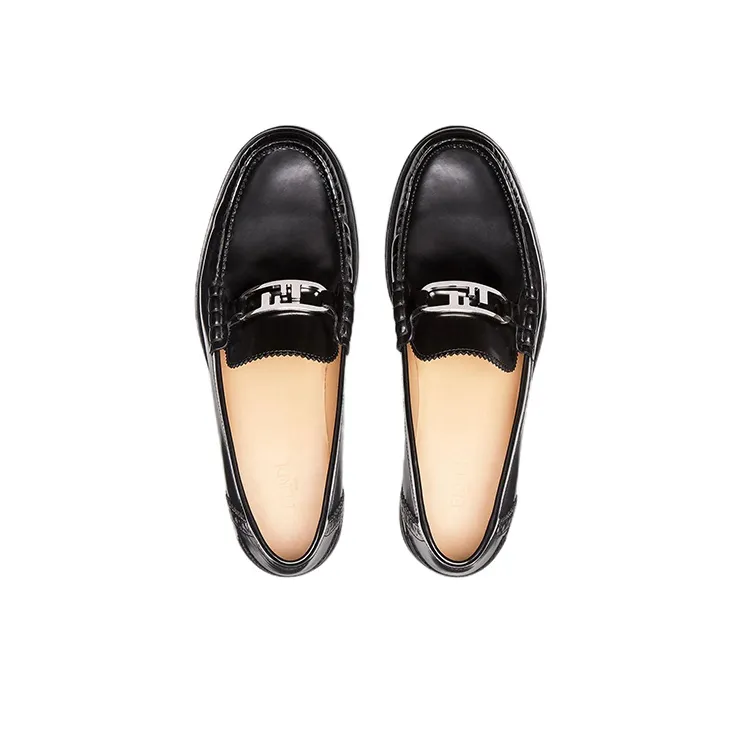 FENDI O'Lock Logo-Plaque Loafers-3
