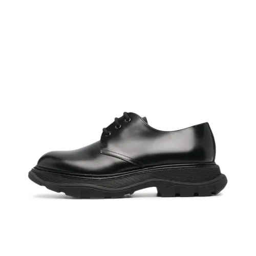 Alexander McQueen Tread Men's Casual Shoes Men Low-Top Black