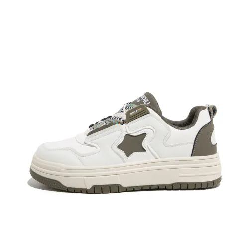 HUANQIU Stylish Skateboarding Shoes Women's Low-Top White/Green