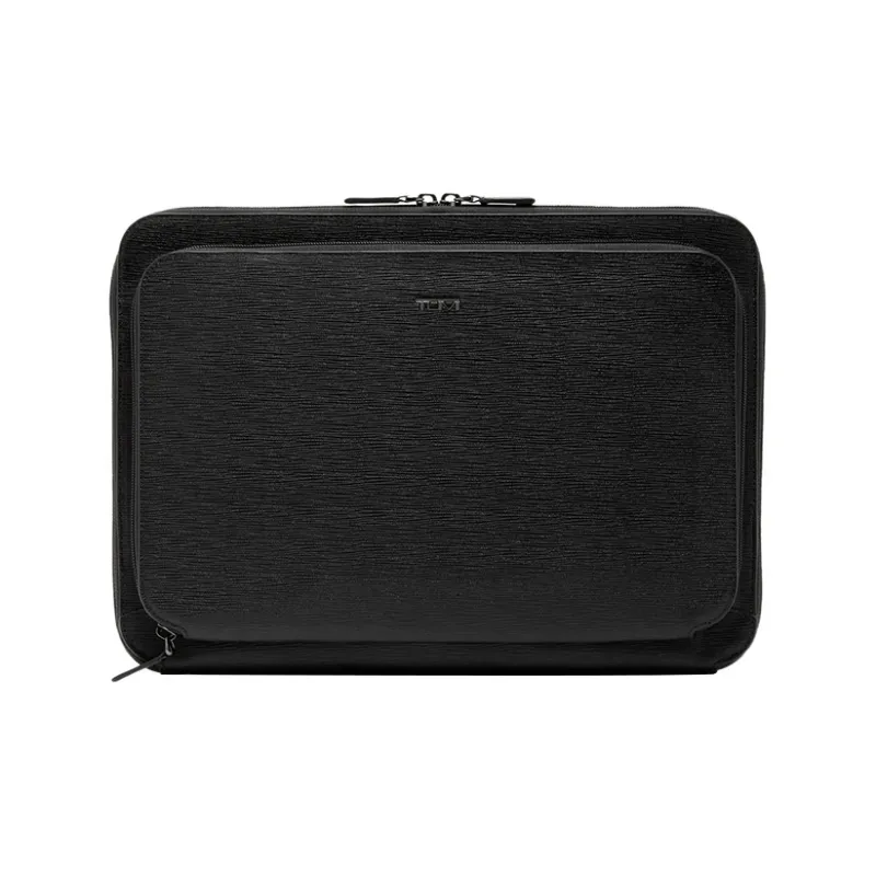 TUMI Clutches-0