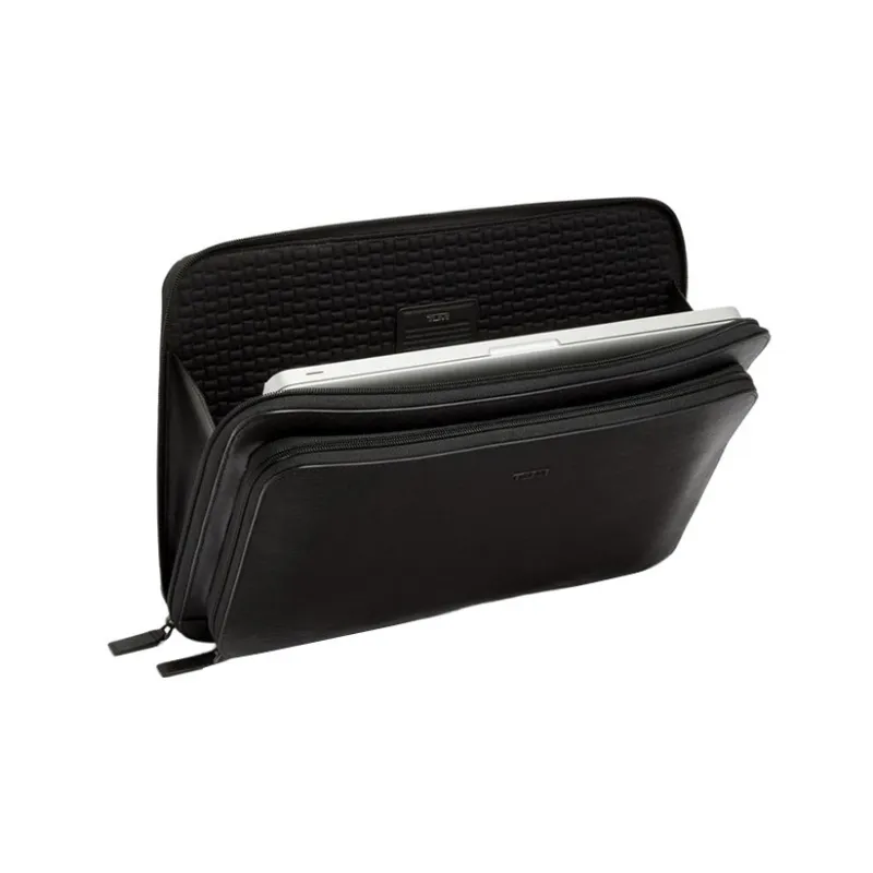TUMI Clutches-2