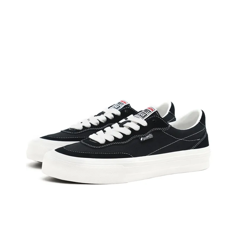 Vision Street Wear Flat Top Low Top Skateboard Shoes Unisex Black-2
