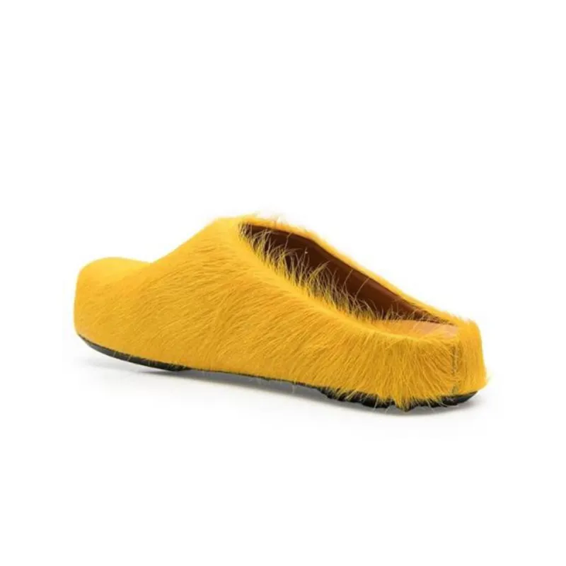 MARNI Fussbett Closed Toe Slippers Men's Yellow-2