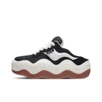 Heyday Wavy Slip On Low Top Skateboard Shoes Unisex Black White