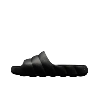 Moncler Lilo Quilted Slides