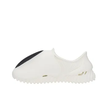GENEGG Foam Runner Low Top Sports Sandals Unisex Clock White Egg Shaped Shoes