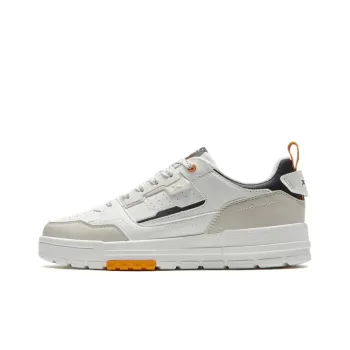 XTEP Anti Slip Wear Resistant Low Top Skateboard Shoes Milk Tea White