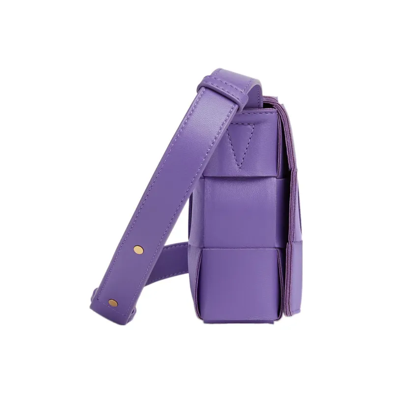 Bottega Veneta CASSETTE Sheepskin Tofu Bag, Handheld Bag, Shoulder Bag, Crossbody Bag Regular Women's Purple-3