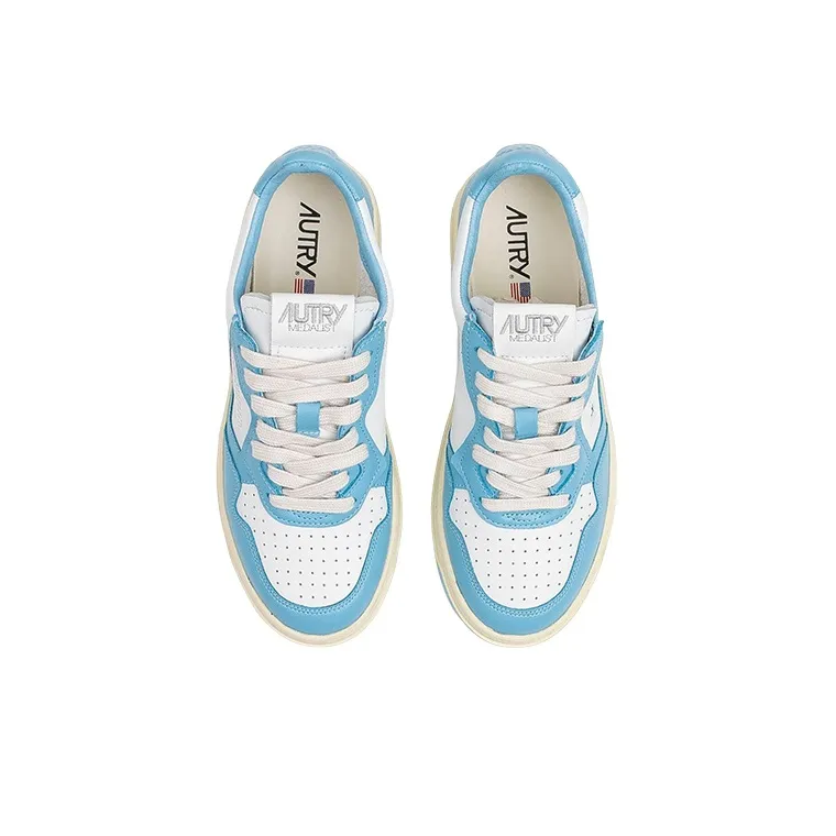 AUTRY Medalist Low Leather 'Light Blue White' Women's-2