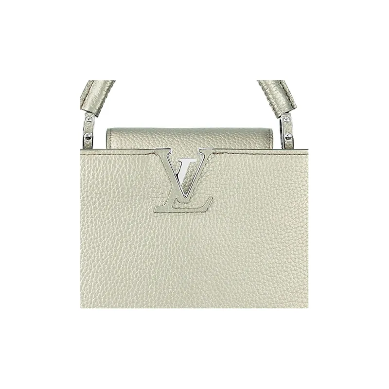 LOUIS VUITTON Capucines Taurillon Leather Shoulder Bag Crossbody Bag Handbag Small Size Women's Metal Gray-4