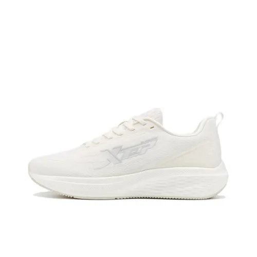 XTEP Cushioning Anti Slip And Wear Resistant Low Top Running Shoes Men's Sail White
