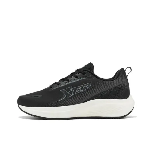 XTEP Star Speed Breathable Low Top Running Shoes Women's Black