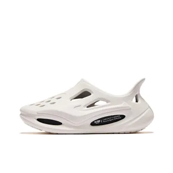 Erke Infinite Lite Clogs Sports Sandals Women's Ivory Black