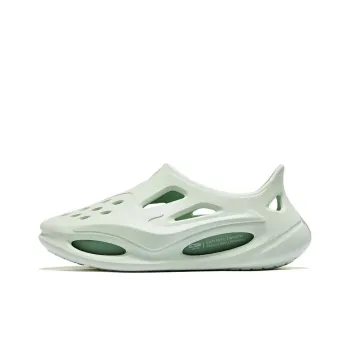 Erke Infinite Lite Clogs Sports Sandals Sea Salt Gray green