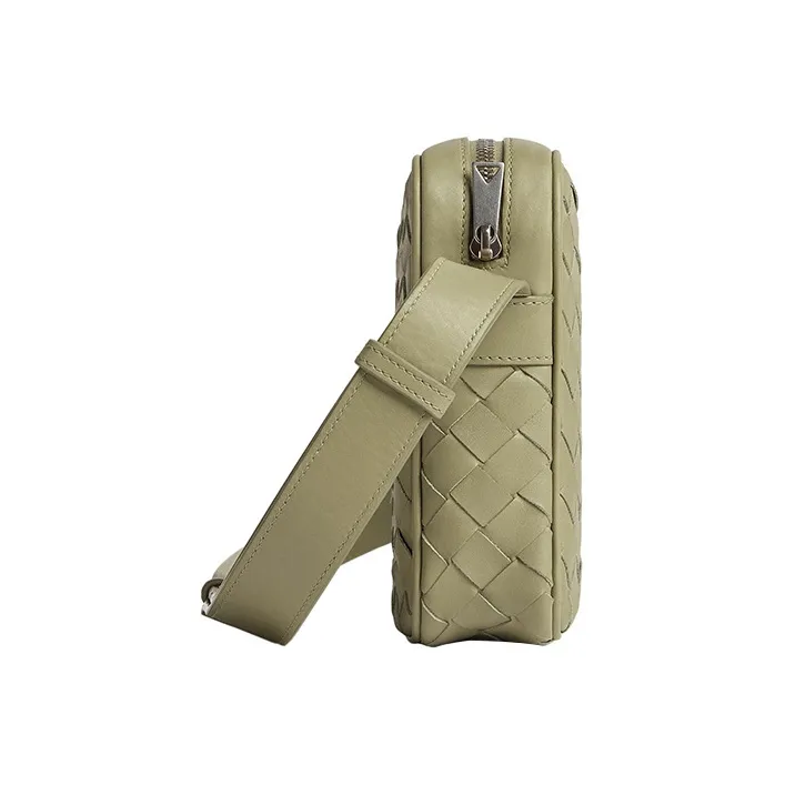 Bottega Veneta Intrecciato Zipped Phone Pouch-1