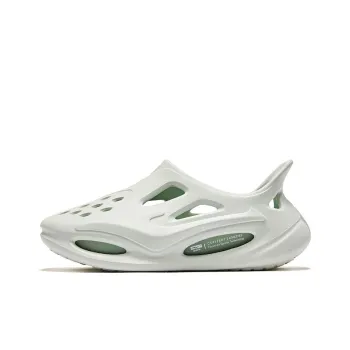 Erke Infinite Lite Clogs Sports Sandals Women's Sea Salt Gray green