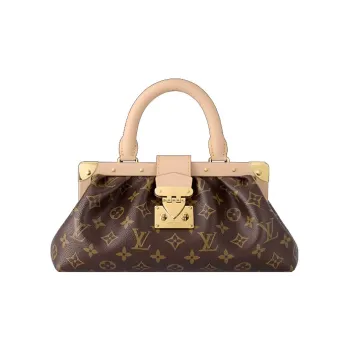 LOUIS VUITTON Clutch Monogram