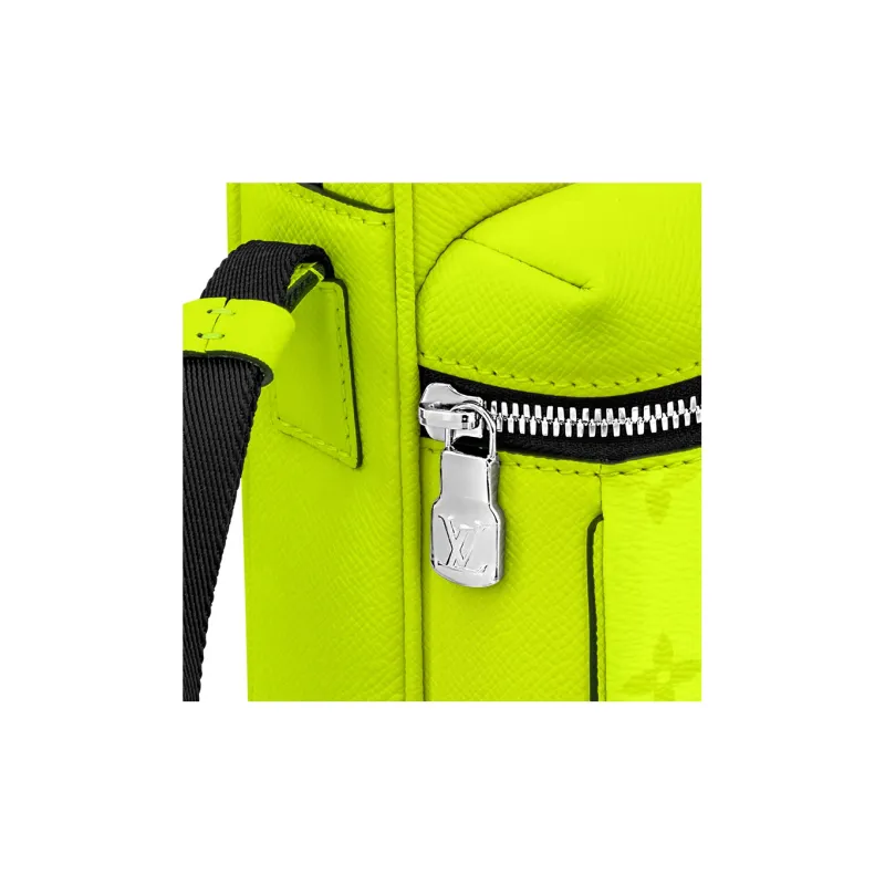 LOUIS VUITTON Outdoor Messenger Neon Yellow-5