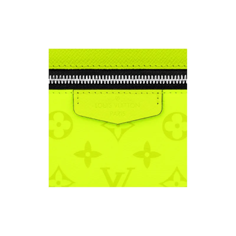 LOUIS VUITTON Outdoor Messenger Neon Yellow-4