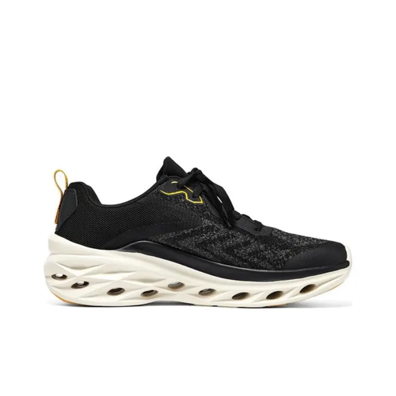 Skechers Glide Step 'Black'-1