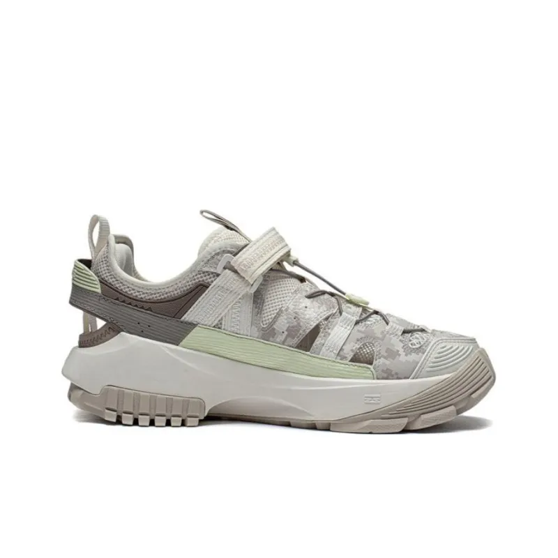 LiNing CF Linchuan V2 Anti Slip Wear Resistant Low Top Sports Casual Shoes Men's Moonlight Gray-1