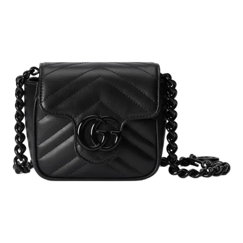 GUCCI GG Marmont Fanny packFemale 