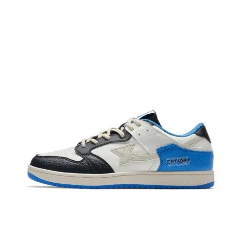 XTEP Skateboard Shoes Men Low-Top Sail White/Black/Beijing Blue