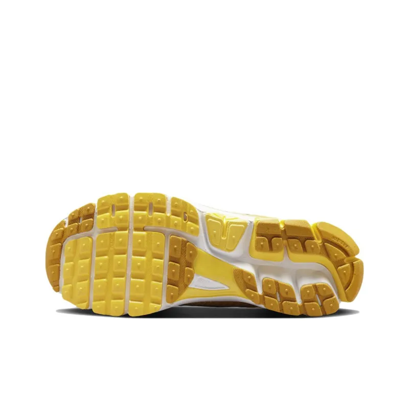 Nike Air Zoom Vomero 5 'Varsity Maize'-5