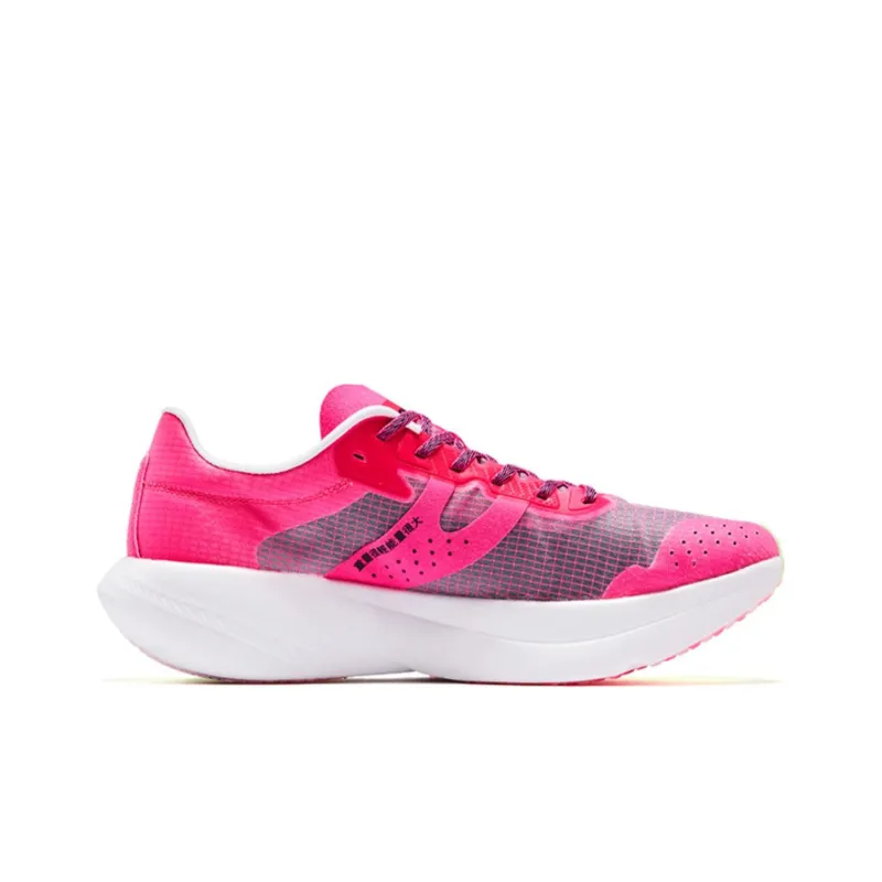 QIAODAN Flying Shadow PB1.0 Anti Slip And Wear Resistant Lightweight Low Top Running Shoes Women's Pink Green-1