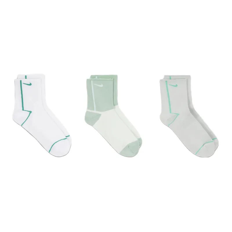 Nike Women's Socks-1