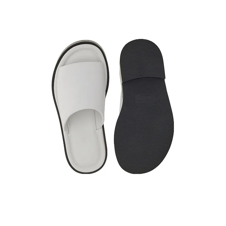 FERRAGAMO GIUNONE FLAT OPEN TOE MULE LEATHER-4