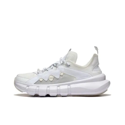 LINING Wade Essence 2.3 Lite 'White' Women's