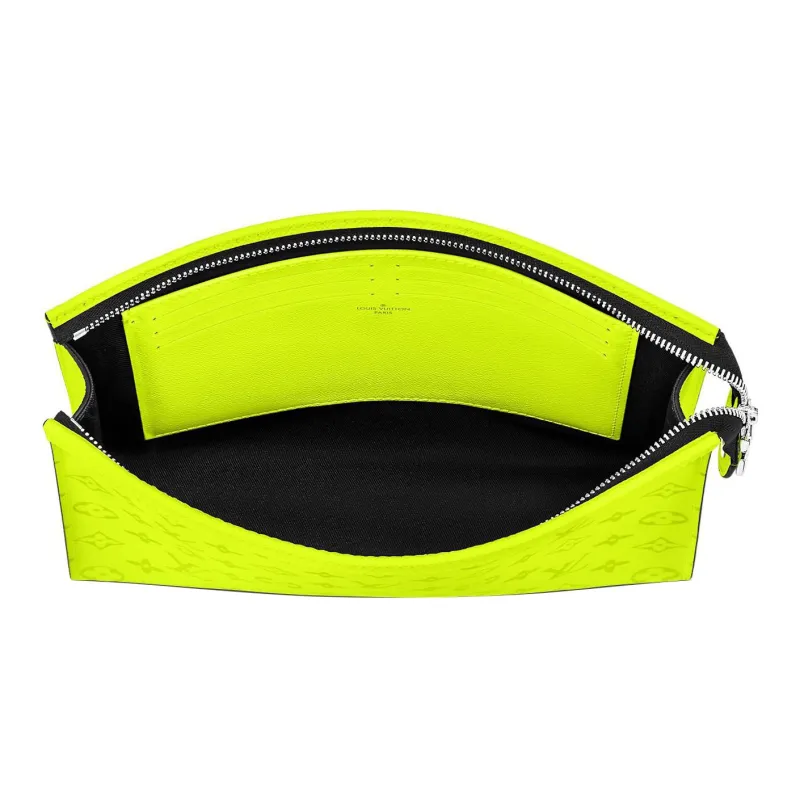 LOUIS VUITTON Pochette Voyage Neon Yellow-3