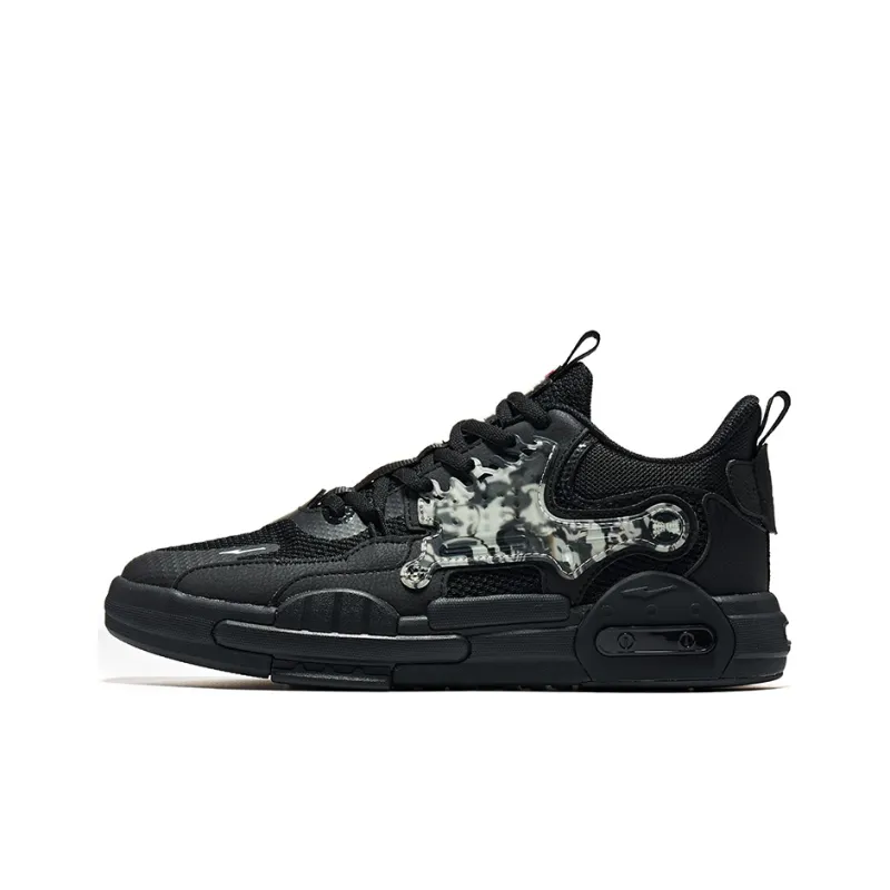 Erke Wushuang Thermal Cushioning Coverage Low Top Skateboard Shoes Men's Jet Black-0