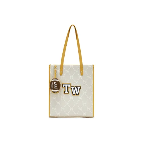 Teenie Weenie Women Shoulder Bag