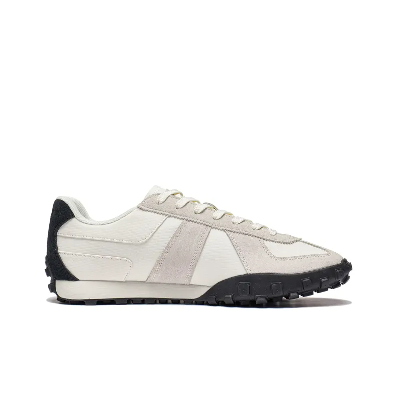 LiNing Cloud River Collection VTNG Anti Slip Wear Resistant Low Top German Army Trainers Men's Beige Black-1