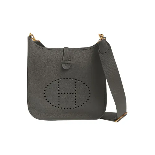 HERMES Evelyne Clemence Bullock Leather Evelyn Crossbody Bag, Shoulder Bag Women's 0L Grismeyer Rain Cloud Gray