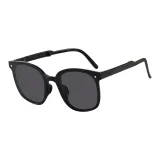 Black Frame with Gray Lens