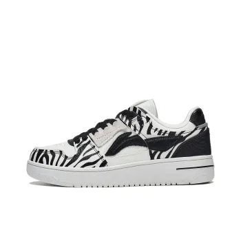 LiNing Tianji Slip Resistant Cushioning Abrasion Resistant Low Top Skateboard Shoes Women's White Black