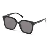 Black Frame Black Lens