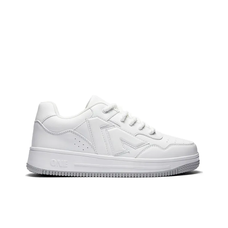 A1 Small White Shoes Coverage Wear-Resistant Lightweight Low-Top Skateboard Shoes Unisex-1
