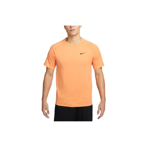 Nike T-Shirts Men Orange