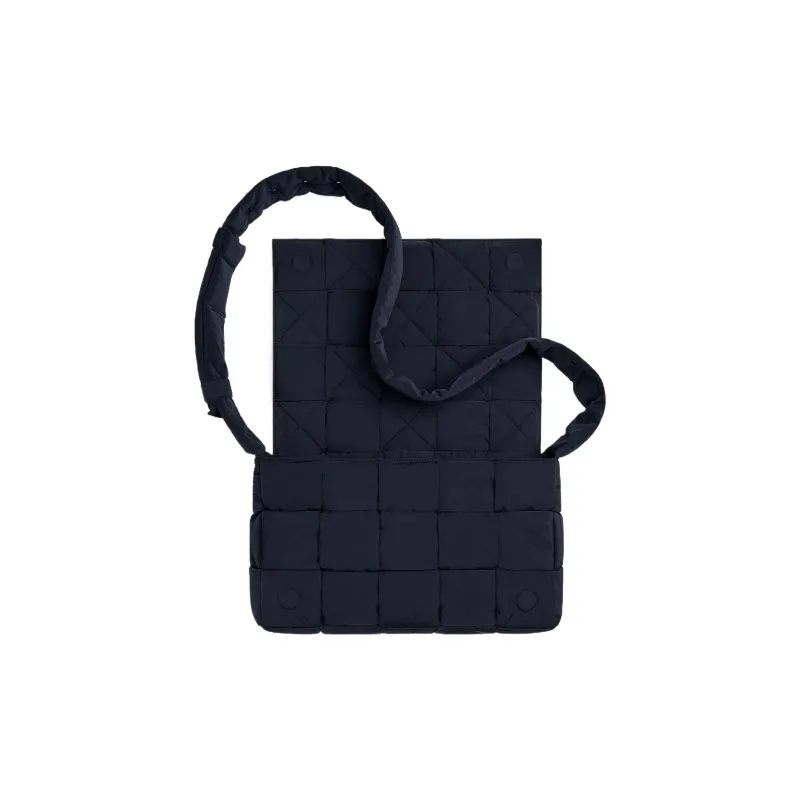 Bottega Veneta Padded Tech Cassette Crossbody Bag Maxi Space-3