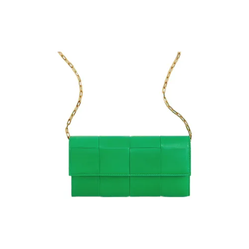 Bottega Veneta CASSETTE Cow Leather One Shoulder Crossbody Chain Wallet Women's Green
