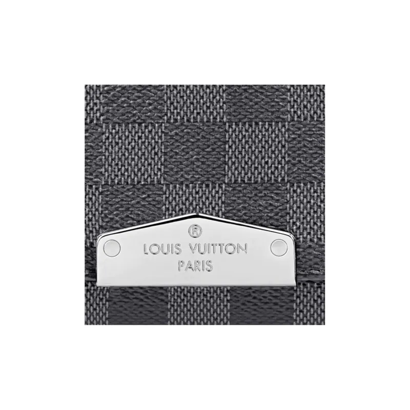 LOUIS VUITTON District Pm Messenger Bag Damier Graphite Black-4
