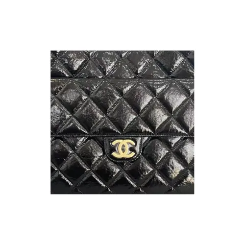 CHANEL 23C Early Spring Waxed Leather Chihuahua Bag Crossbody Bag Large Size Women's Black