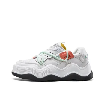 YEARCON Low-Top Stylish Skateboarding Shoes Women's