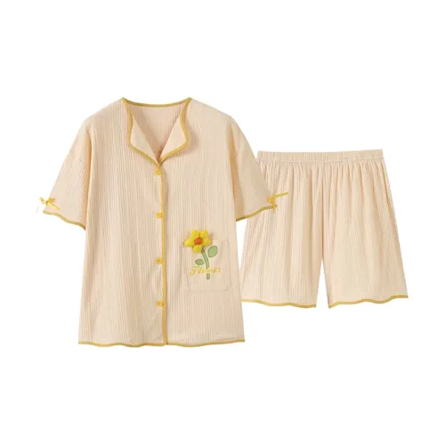 Xiang Ning Pai Women's Pajama Sets